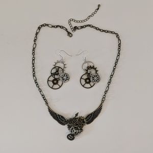 Steampunk costume jewelry & goggles